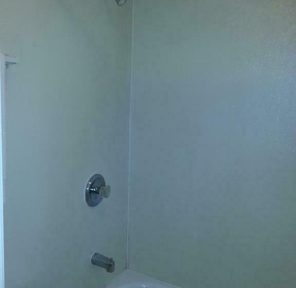 غرفة قياسية, Americana Motel