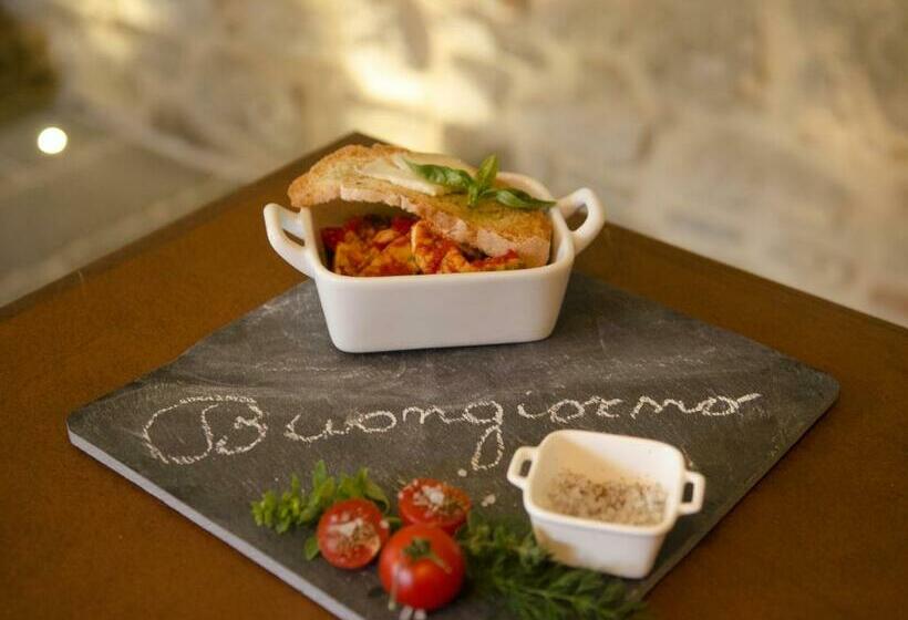 جناح مزود بجاكوزى, Tuttomio Suite Con Idromassaggio