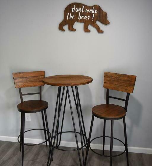 غرفة قياسية, Heidi Motel   Helen