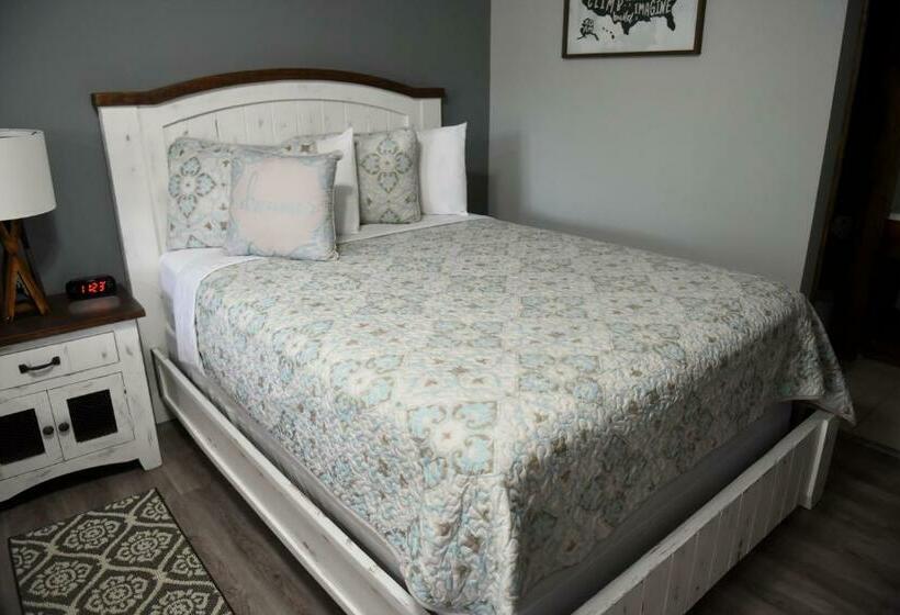 غرفة قياسية, Heidi Motel   Helen