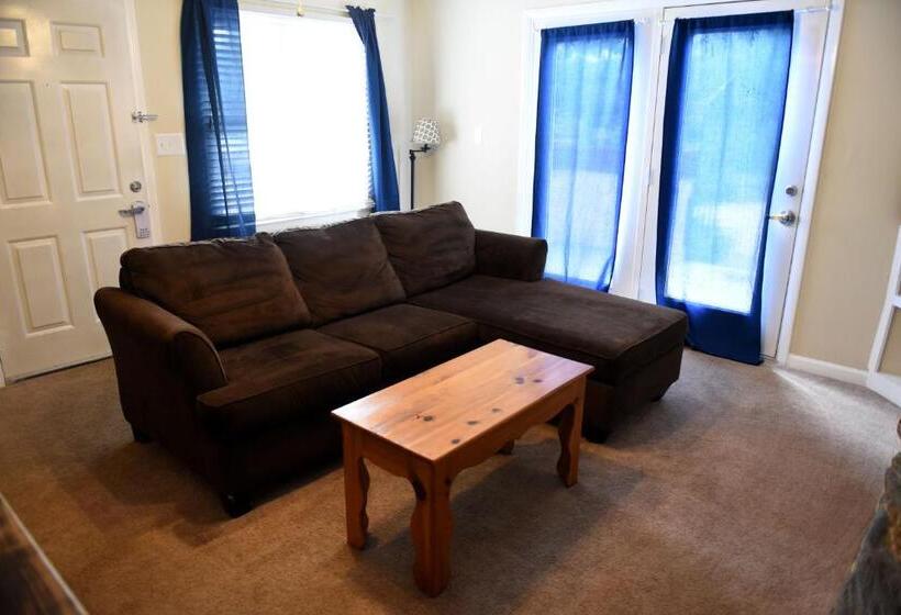 جناح سرير كينج, Heidi Motel   Helen