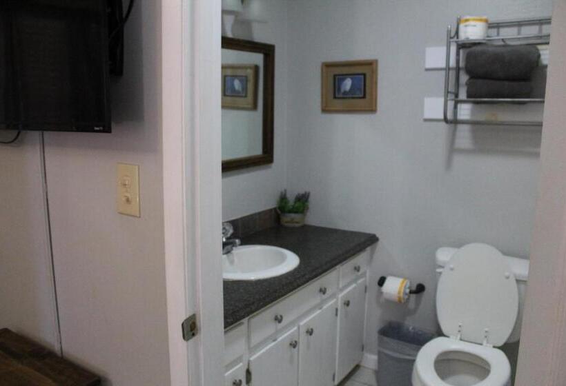 جناح سرير كينج, Heidi Motel   Helen