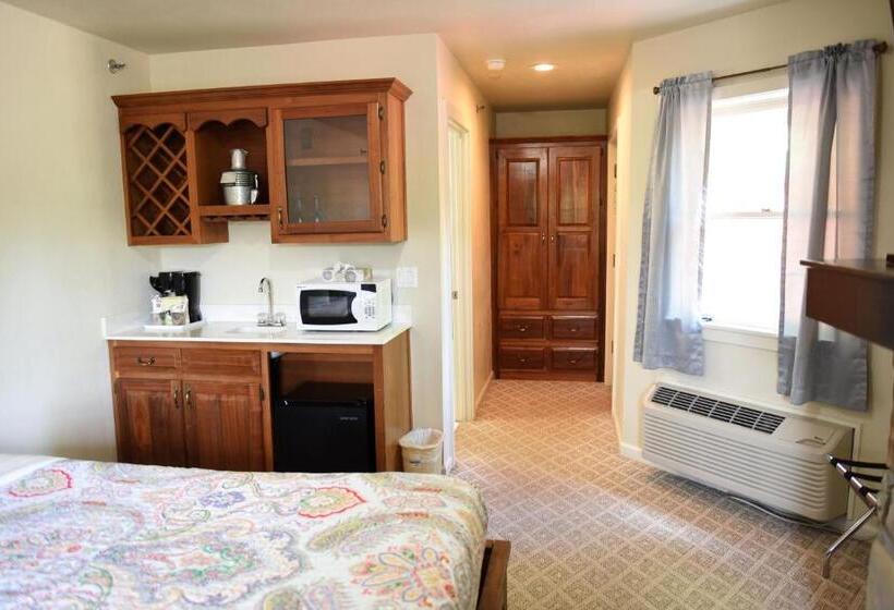 جناح مطلّ علي الجبل, Heidi Motel   Helen