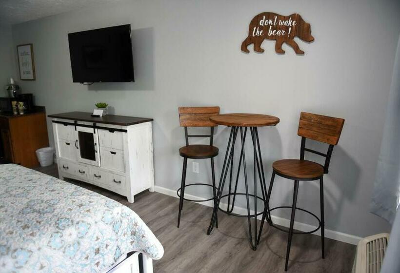 غرفة قياسية, Heidi Motel   Helen