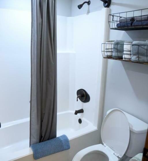 غرفة قياسية, Heidi Motel   Helen