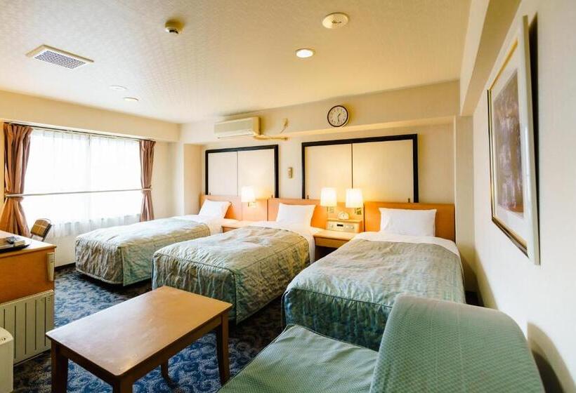디럭스 트리플 룸, Business Inn Sennichimae