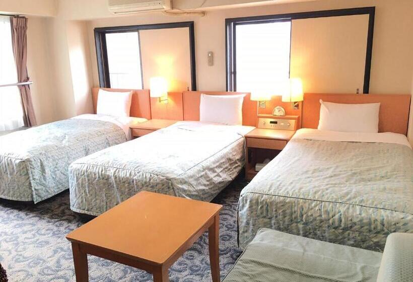디럭스 트리플 룸, Business Inn Sennichimae