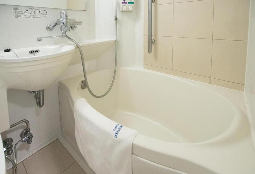 Номер Economy, Business Inn Sennichimae