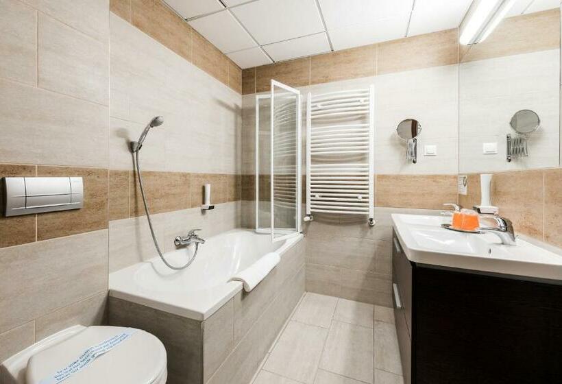 Люкс, Garzon Plaza