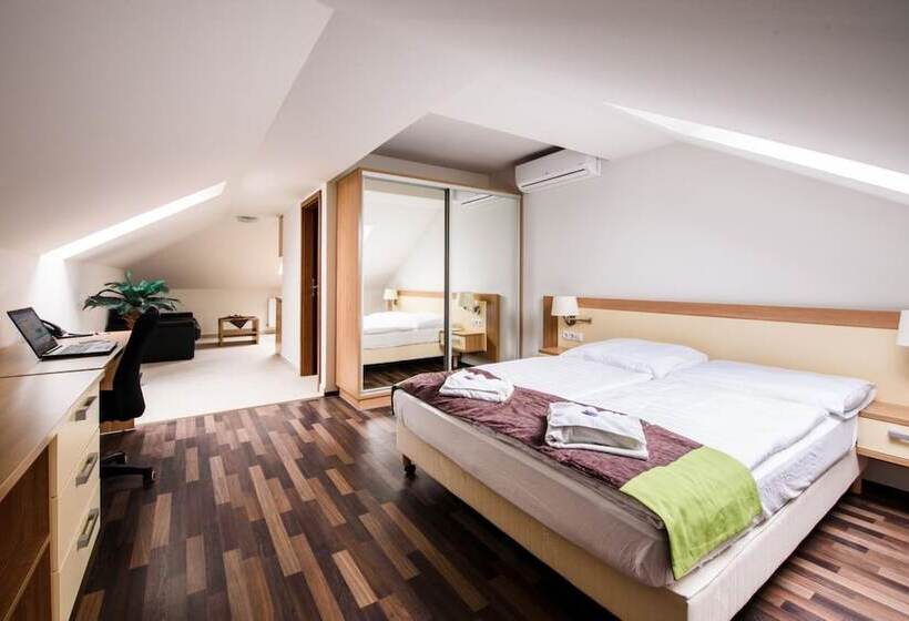 Appartamento 1 Camera da Letto, Garzon Plaza