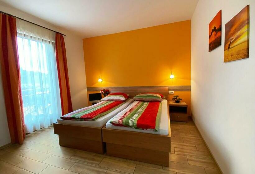 اتاق استاندارد, Guesthouse Mesec Zaplana