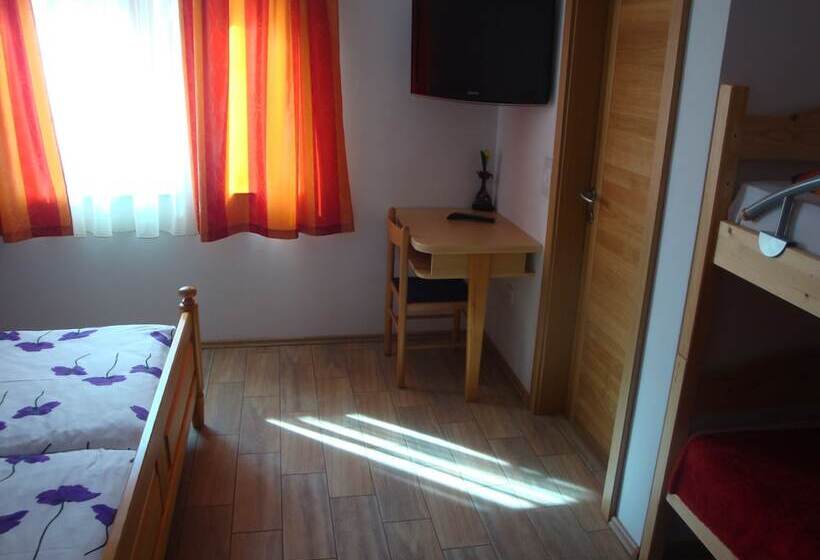 اتاق خانوادگی, Guesthouse Mesec Zaplana