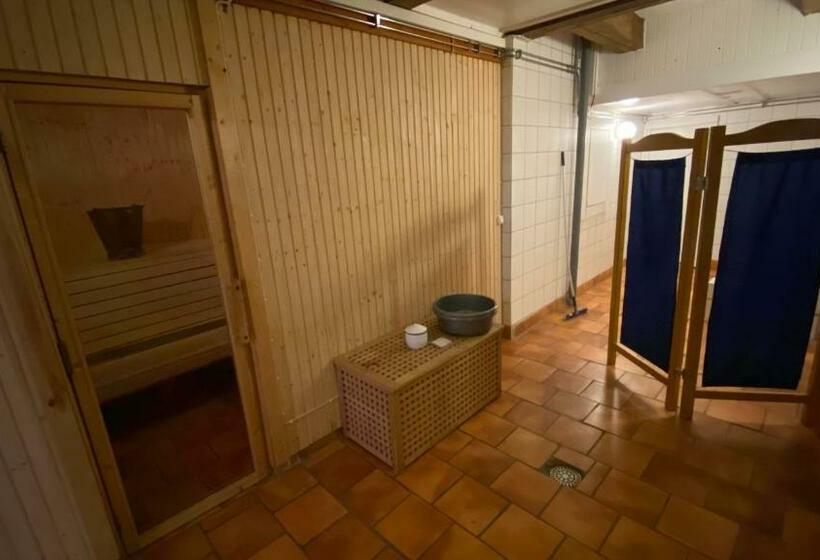 标准工作室, Kvarnen Pensionat Och Restaurang