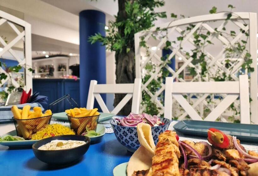 استودیوی استاندارد, Malinowski Economy