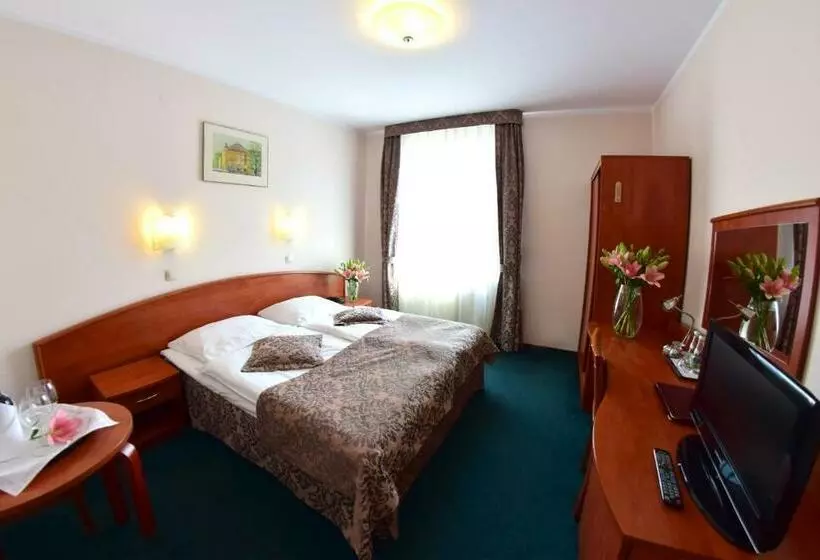 اتاق استاندارد, Panorama Nowy Sącz