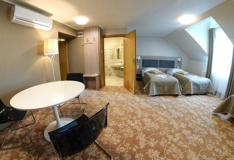 Трехместный Номер Deluxe, Panorama Nowy Sącz