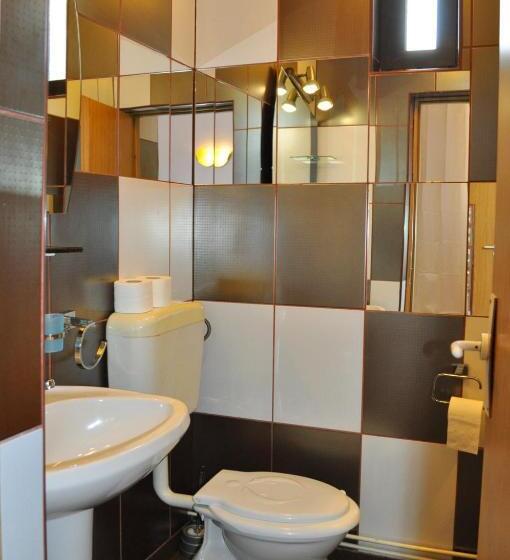 דירת חדר, Pension Flamingo