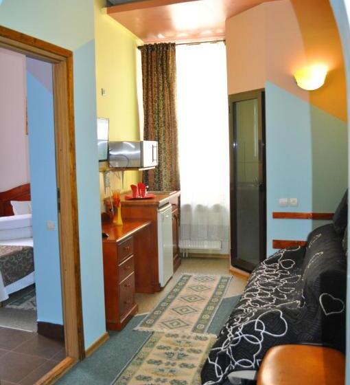 דירת חדר, Pension Flamingo