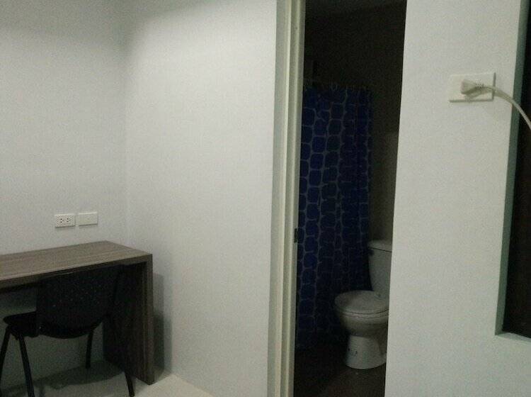 Standard-huone, Rf Suites