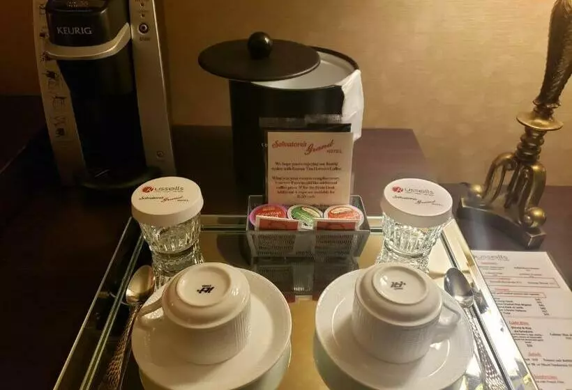 キングサイズベッドのスタンダードルーム, Salvatores Grand