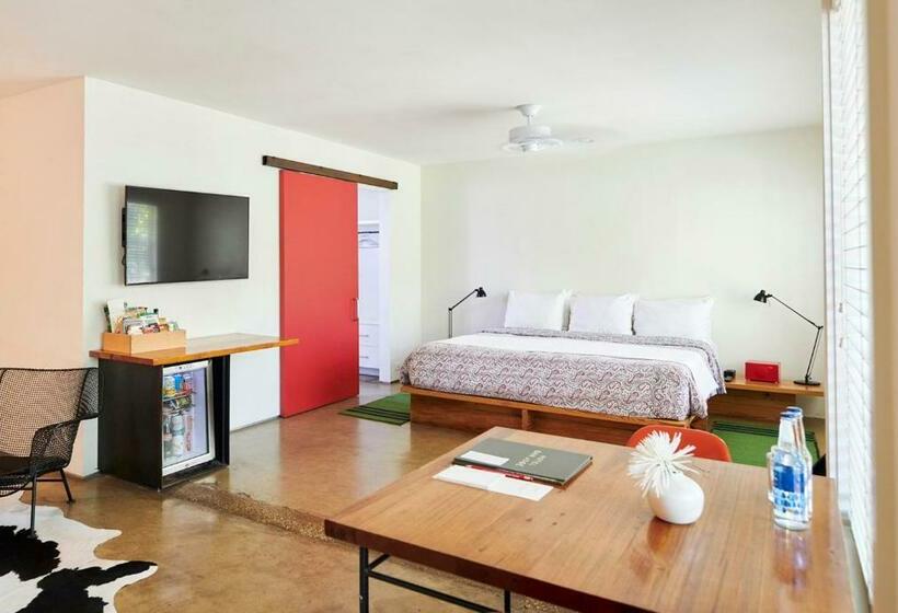 デラックススタジオ, San Jose