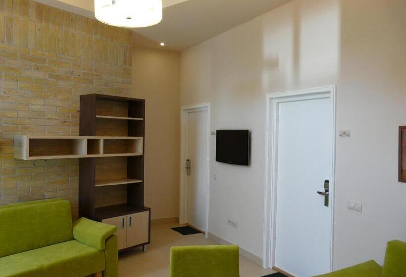 スタンダードルーム, Soleil Apartman Szeged