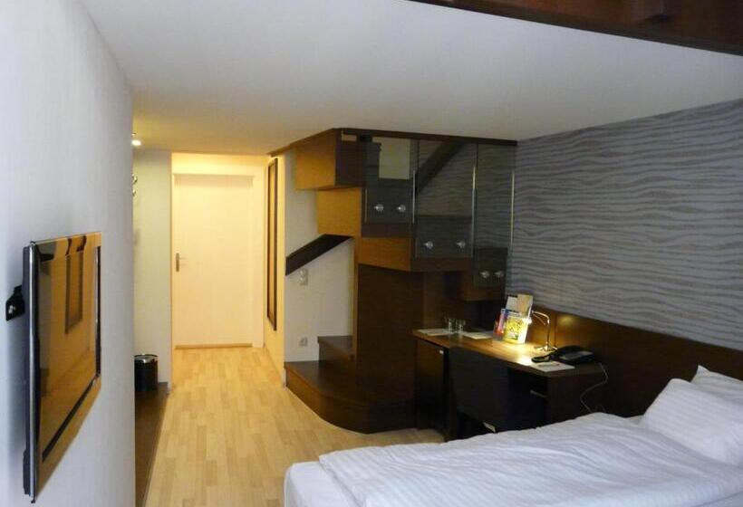 スタンダード４人部屋, Soleil Apartman Szeged