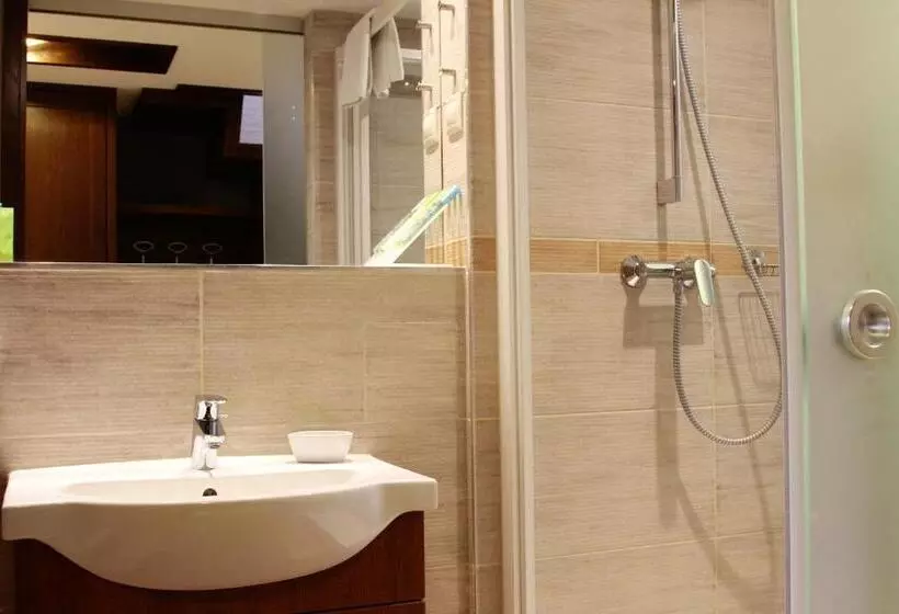 اتاق استاندارد چهار تخته, Soleil Apartman Szeged