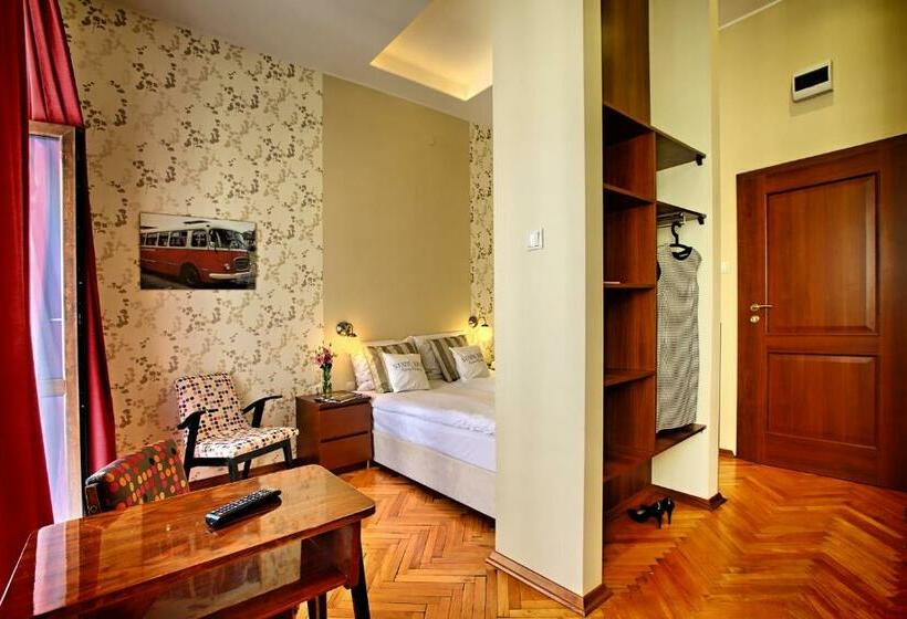 آپارتمان 1 خوابه, Stare Kino Cinema Residence