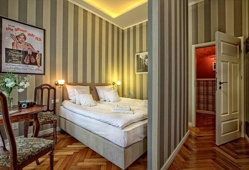آپارتمان 1 خوابه, Stare Kino Cinema Residence