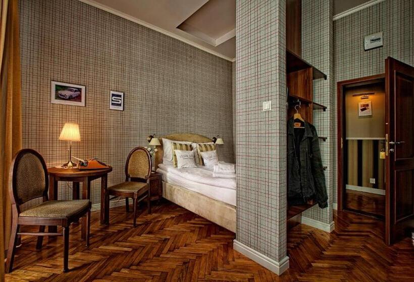 آپارتمان 1 خوابه, Stare Kino Cinema Residence