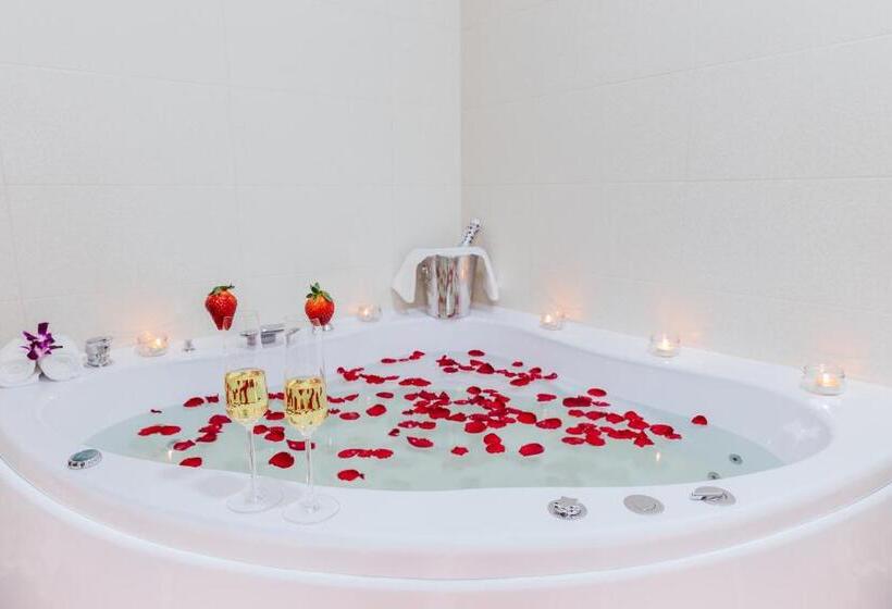 Suite com Hidromassagem, Stil