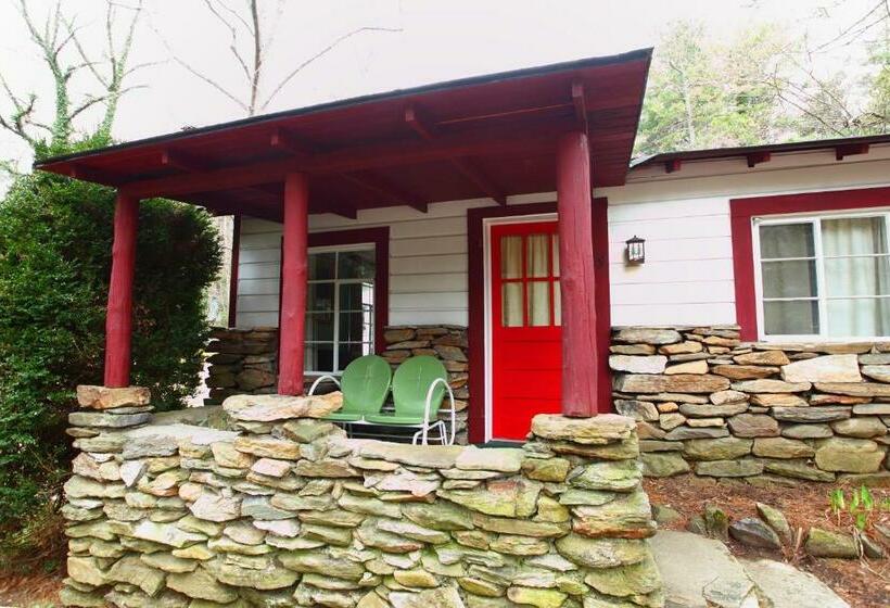 1ベッドルームハウス, The Pines Cottages