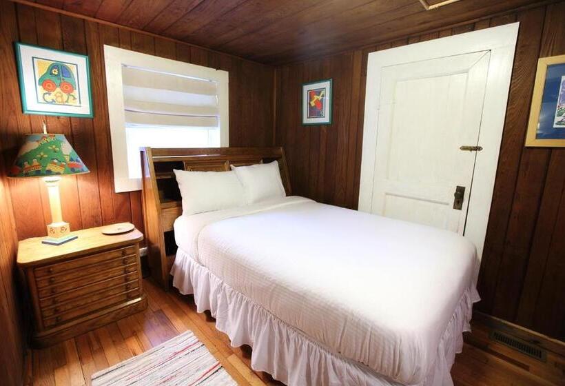 3ベッドルームハウス, The Pines Cottages