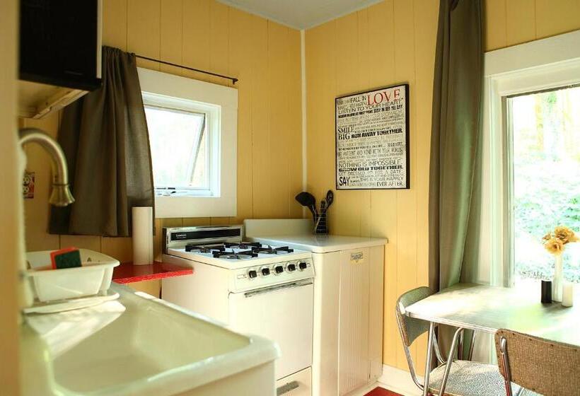 1ベッドルームハウス, The Pines Cottages