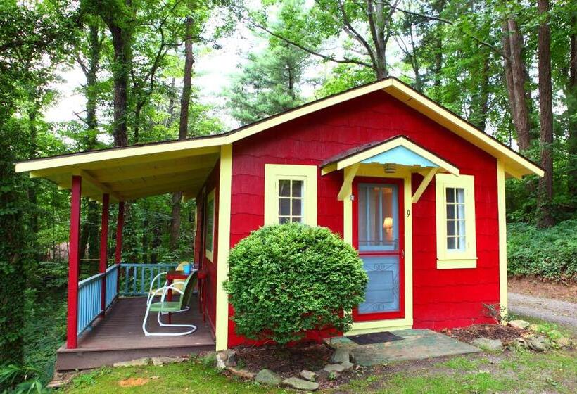 1ベッドルームハウス, The Pines Cottages