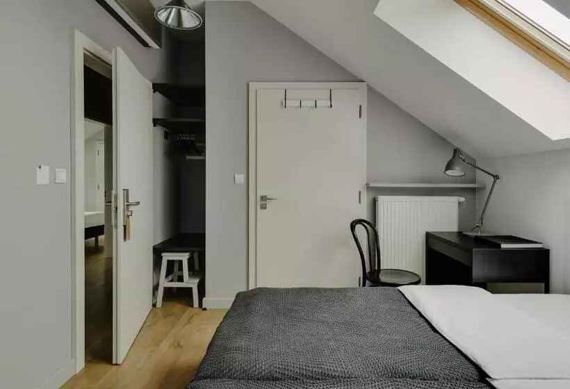 Standard Yhden Hengen Huone, Villa Antiqua