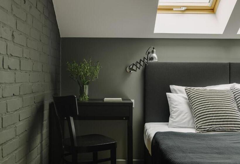 标准单人间, Villa Antiqua