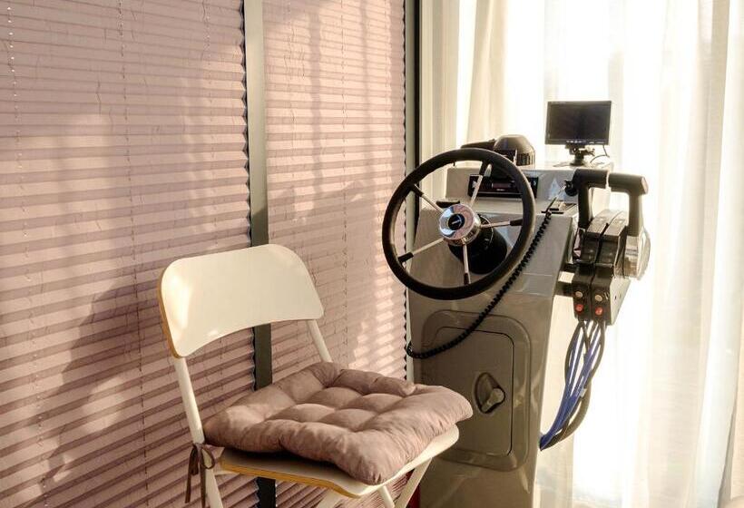 带1个卧室的带阳台的公寓, Wartosław