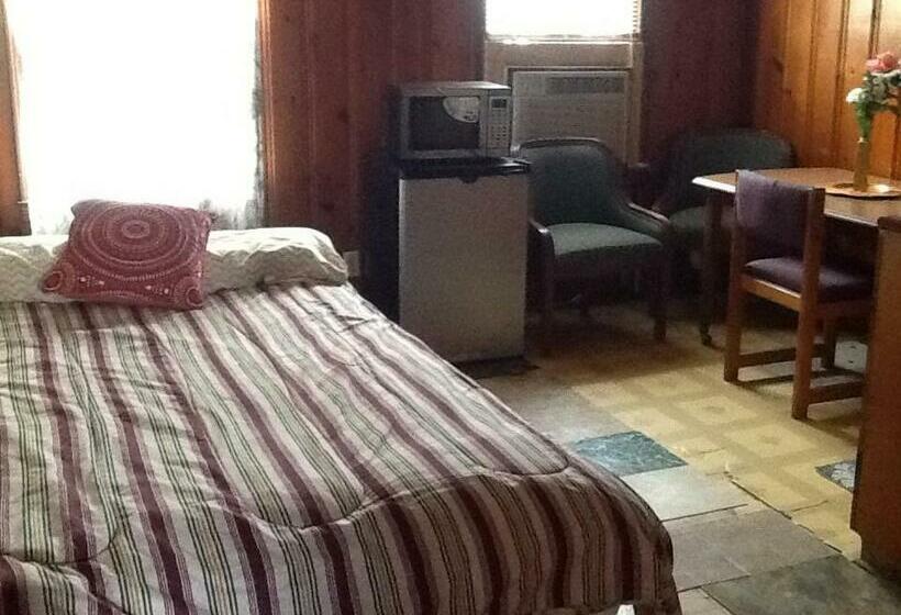 家庭间, Rosenberg Motel