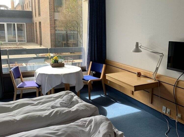 غرفة إقتصادية, Strandhotellet Vedersø