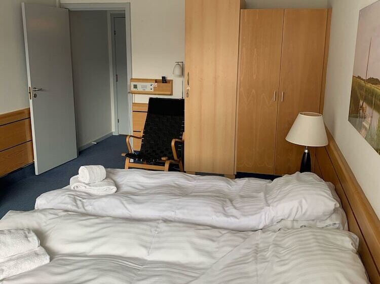 غرفة إقتصادية, Strandhotellet Vedersø