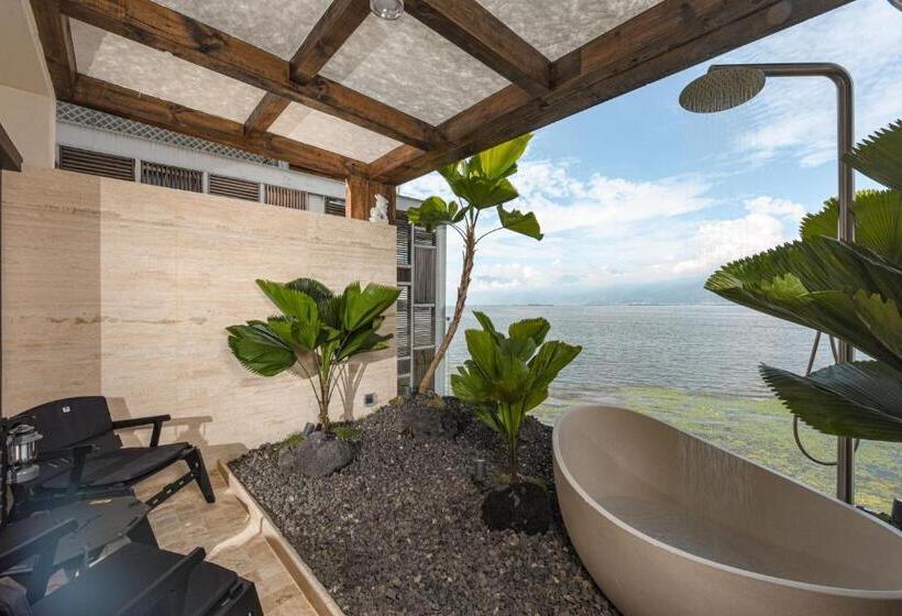 Standard Neljän Hengen Huone Merinäkymä, 大理安汋海景酒店