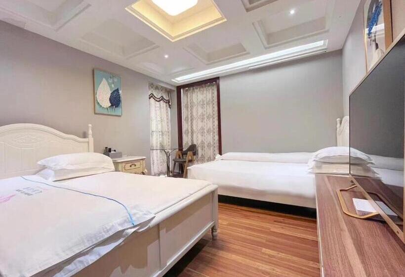 Pokój Standard Trzyosobowy, 广州沃家国际公寓