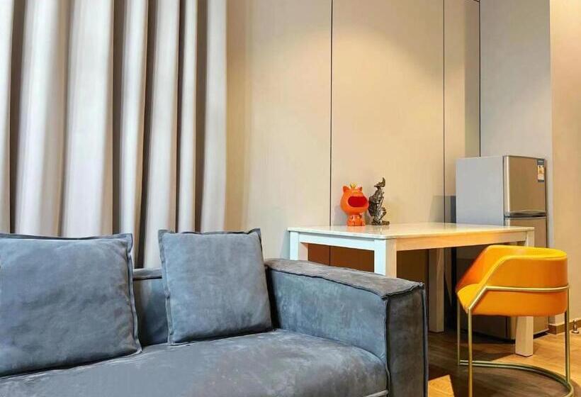 Suite z Balkonem, 广州沃家国际公寓