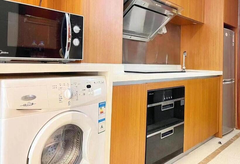 1 Bedroom Apartment Lake View, 广州沃家国际公寓