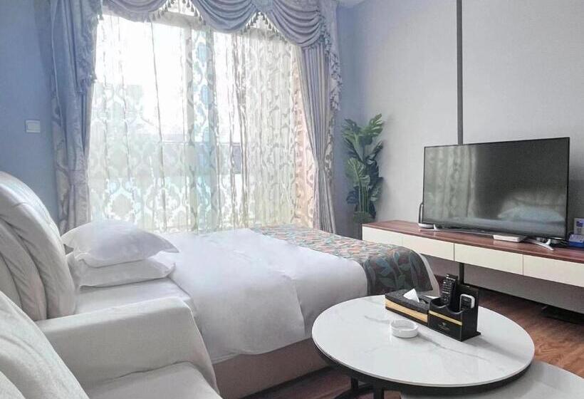 Deluxe room with river view, 广州沃家国际公寓