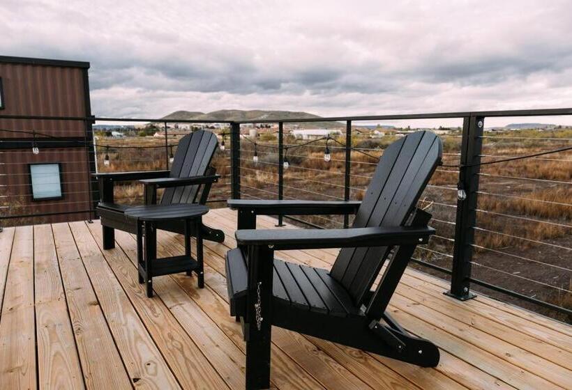 إستوديو قياسى, New Cowgirl Shipping Container Home