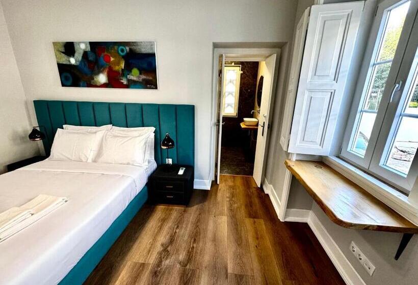 اتاق استاندارد, Relax And Explore Lisbon Suites And Rooms