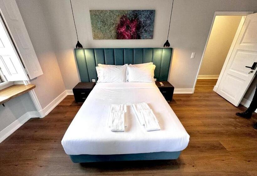 Quarto Deluxe, Relax And Explore Lisbon Suites And Rooms